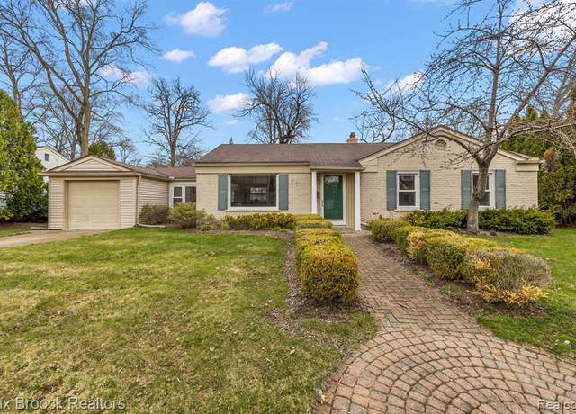 Property at 1971 Pembroke Rd, Birmingham, MI 48009 7503, 3 beds, 1 bath