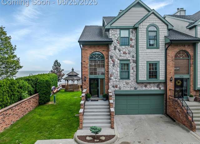 Property at 29156 Jefferson Ct, Saint Clair Shores, MI 48081 1391, 2 beds, 3.5 baths