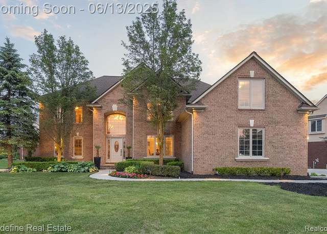 Property at 61096 Winterberry Dr, Washington, MI 48094 1737, 4 beds, 3.5 baths