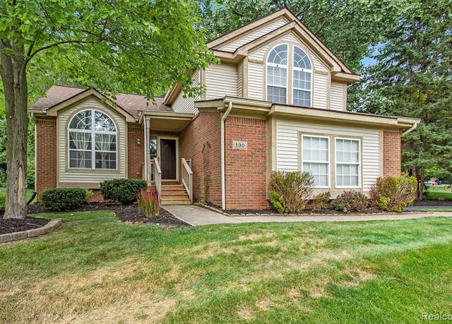 Property at 130 Lakeshore Pointe Dr, Howell, MI 48843 7566, 3 beds, 2.5 baths