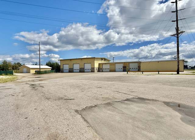 Property at 1818 N Lincoln Rd, Escanaba, MI 49829