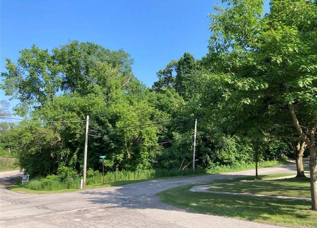 Property at 000 Oakland & Caroline, Milford, MI 48381