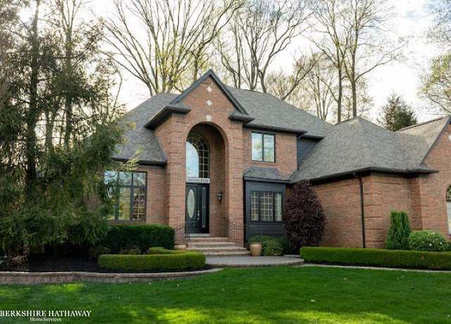 Property at 53751 Aurora Park Dr, Shelby Twp, MI 48316, 4 beds, 4.5 baths