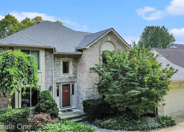 Property at 1582 Charlevois Dr. Dr, Troy, MI 48085 5051, 4 beds, 2.5 baths