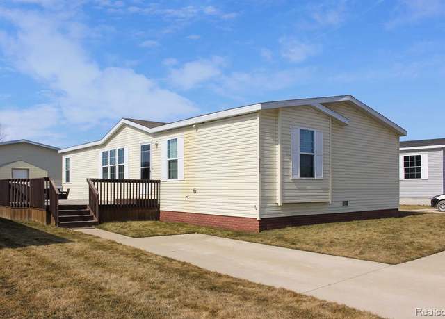 Property at 23178 Heron, New Boston, MI 48164, 4 beds, 2 baths