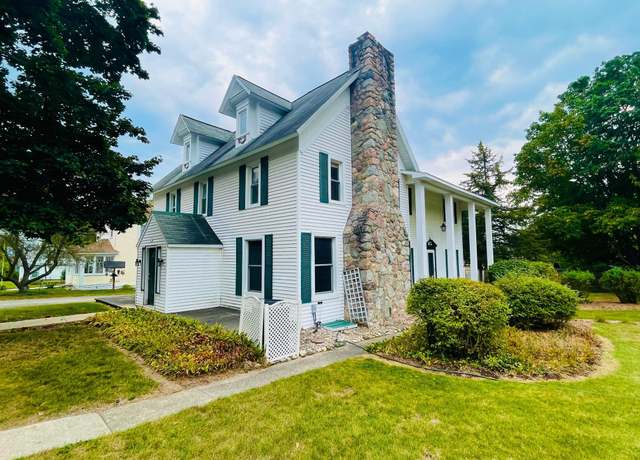 Property at 104 E Forest Home Ave, Bellaire, MI 49615, 4 beds, 2.5 baths