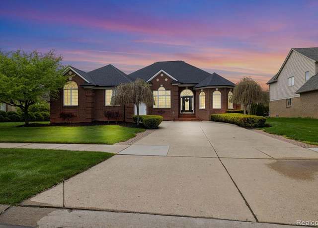 Property at 55081 TIMBERLAND Ln, Macomb, MI 48042, 3 beds, 2.5 baths