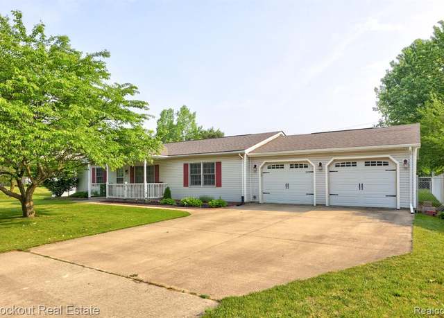 Property at 966 Athletic St, Vassar, MI 48768 1152, 3 beds, 2 baths