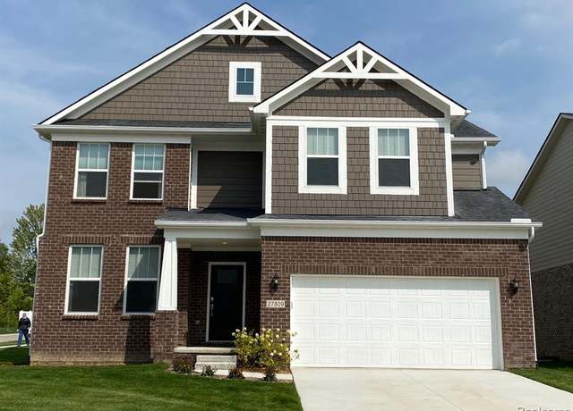 Property at 4872 Marquette Dr, Milford, MI 48381, 4 beds, 2.5 baths