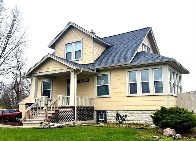 Property at 29235 HENNEPIN St, Garden City, MI 48135 2878, 4 beds, 1 bath