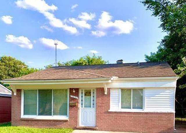 Property at 13231 ALBANY St, Oak Park, MI 48237 2809, 3 beds, 1 bath