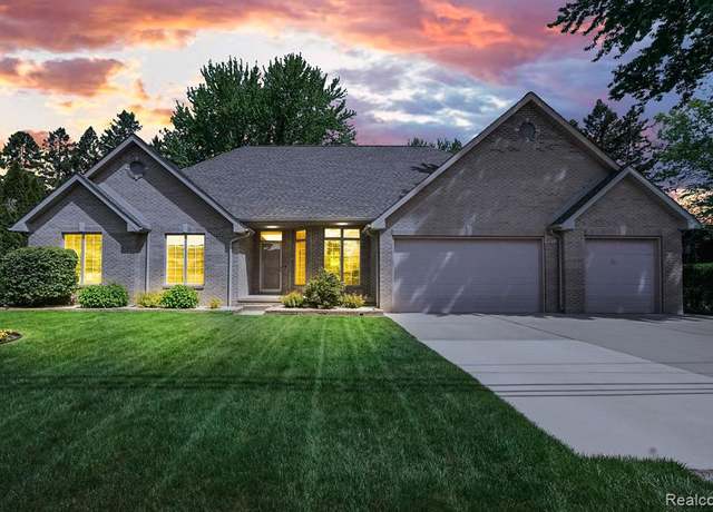 Property at 2071 TUCKER Dr, Troy, MI 48085 4020, 3 beds, 2.5 baths