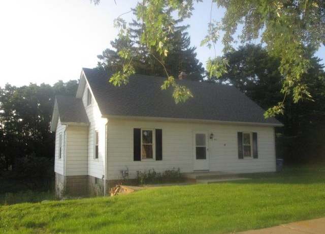 Property at 422 W Broad St, Linden, MI 48451, 4 beds, 2 baths