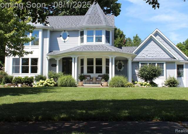 Property at 7563 Paradise D Paradise Dr, Grand Blanc, MI 48439 8598, 3 beds, 3.5 baths