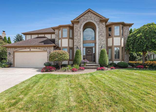 Property at 17892 Anna Ct, Macomb, MI 48044, 4 beds, 2.5 baths