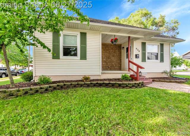 Property at 420 Spruce St, Wyandotte, MI 48192 4040, 3 beds, 1 bath