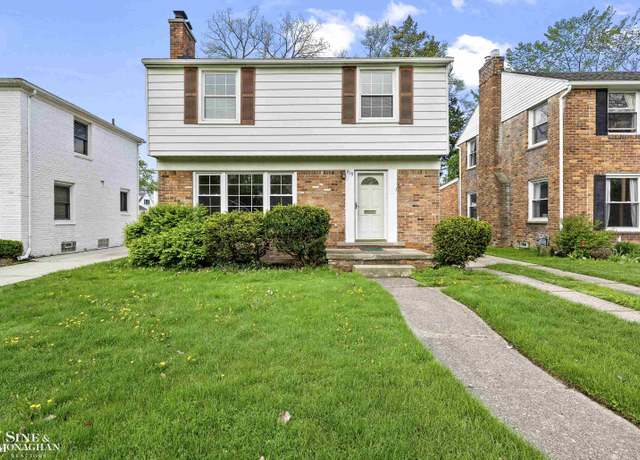 Property at 419 Moross Rd, Grosse Pointe Farms, MI 48236, 3 beds, 2.5 baths