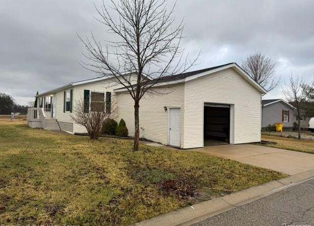 Property at 3763 Hunter Ln, Dryden, MI 48428, 3 beds, 2 baths