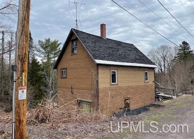 Property at 26916 W 18th Ave, Hubbell, MI 49934