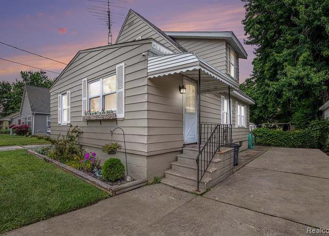 Property at 1193 Carman St, Burton, MI 48529 1117, 3 beds, 2 baths