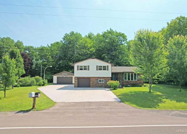 Property at 47060 Green Acres Rd, Houghton, MI 49931, 4 beds, 2.5 baths