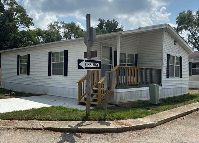 Property at 1567 Crescent Lane Lot#16, Flint, MI 48532, 3 beds, 2 baths