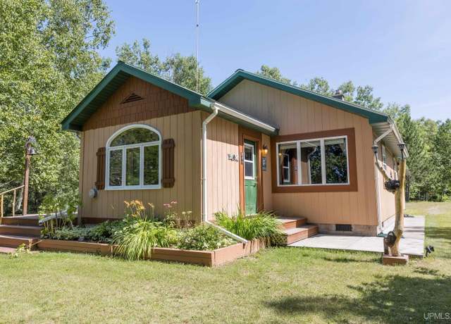 Property at 9821 Chipmunk Trl, Republic, MI 49879, 2 beds, 1 bath