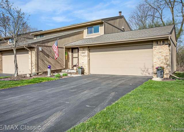 Property at 4365 S MEADOW Dr, Waterford, MI 48329 4646, 2 beds, 2.5 baths