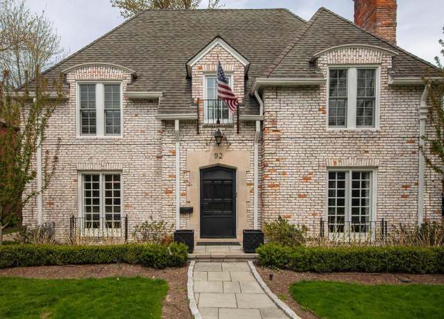 Property at 92 Moran Rd, Grosse Pointe Farms, MI 48236, 5 beds, 3.5 baths