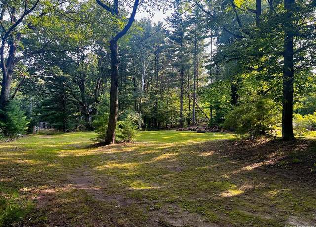 Property at 6570 W Sugar Grove Rd, Ludington, MI 49431
