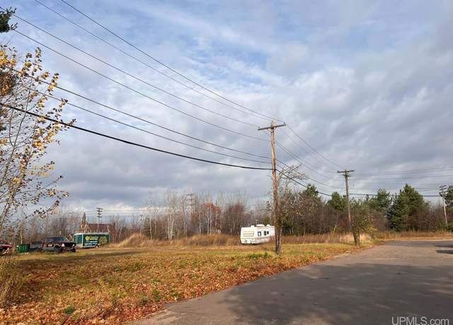 Property at TBD Oak St, Negaunee, MI 49866