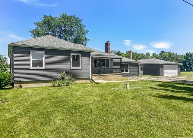 Property at 4078 W Coldwater Rd, Flint, MI 48504 1102, 3 beds, 1 bath