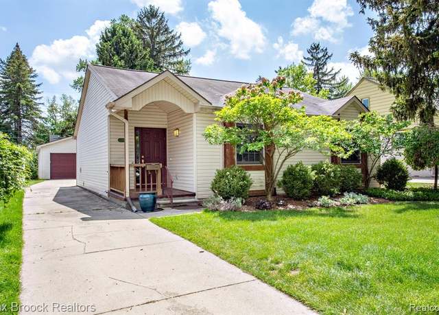 Property at 10795 KINGSTON Ave, Huntington Woods, MI 48070 1115, 3 beds, 2 baths