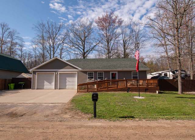Property at 1131 Hemlock Rd, Beaverton, MI 48612, 3 beds, 1.5 baths