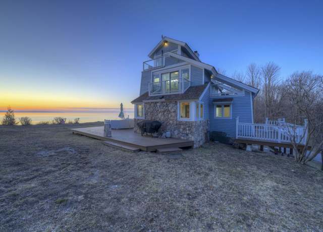 Property at 4781 E Golfview Dr, Leland, MI 49654, 5 beds, 3.5 baths