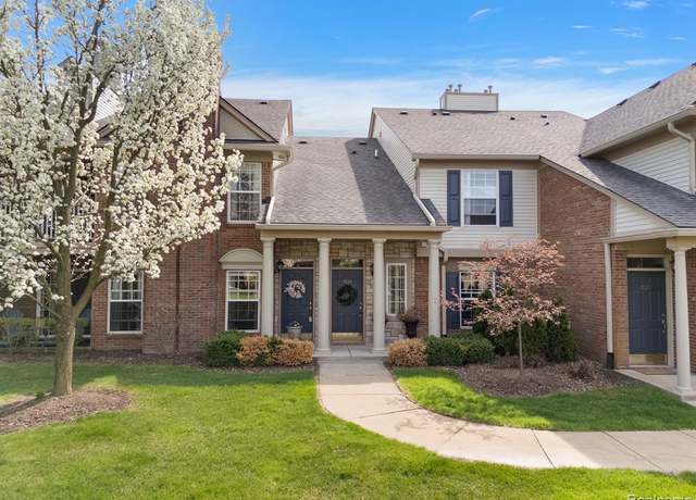 Property at 3535 OAKMONTE Blvd, Rochester, MI 48306 4790, 2 beds, 2 baths
