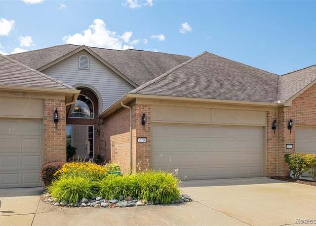Property at 33796 Michigamme Dr, New Baltimore, MI 48047 4378, 2 beds, 2.5 baths