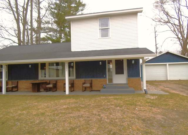 Property at 321 Gaway St, Vassar, MI 48768, 4 beds, 2 baths