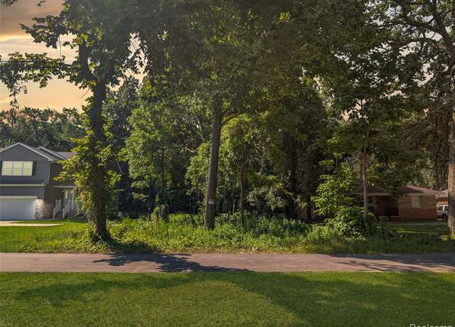 Property at 0000 W 9 Mile Rd, Southfield, MI 48075 3261