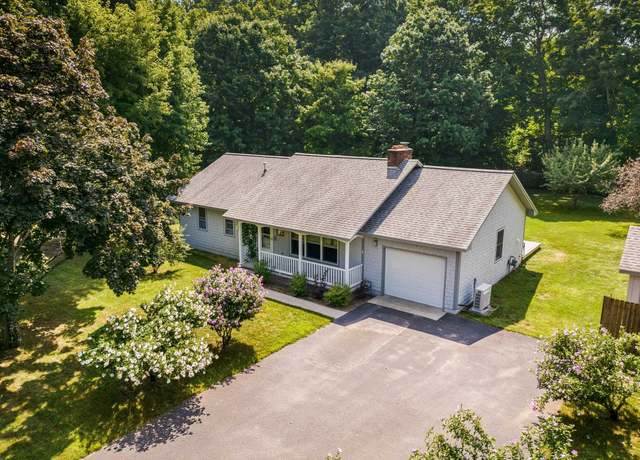Property at 493 Circle Dr Lot : 30, Beulah, MI 49617, 3 beds, 2 baths