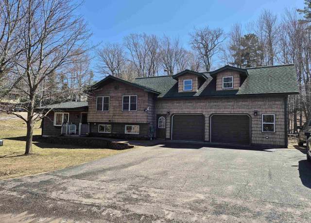 Property at 2213 Norwood St, Marquette, MI 49855, 3 beds, 1.5 baths