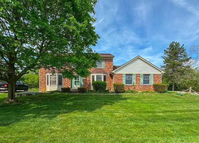 Property at 28510 Ryan Dr, Farmington Hills, MI 48336 2836, 4 beds, 2.5 baths