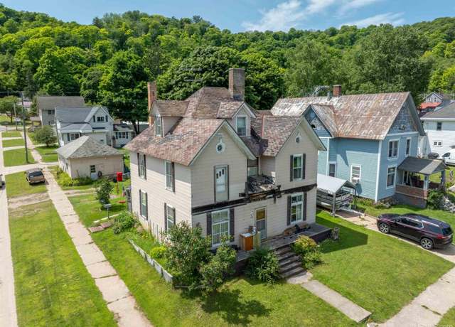 Property at 901 W Munising Ave, Munising, MI 49862, 4 beds, 2 baths