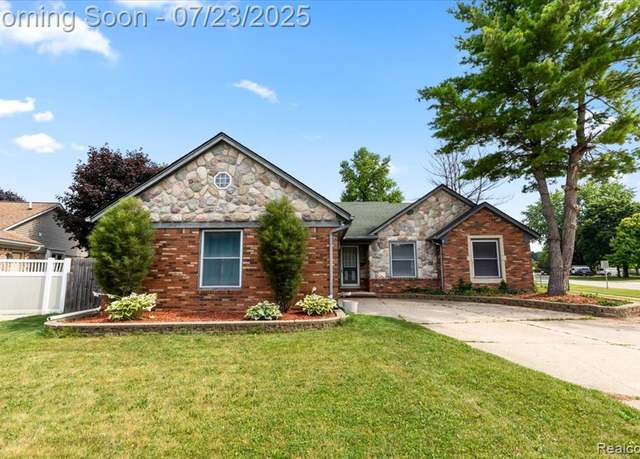 Property at 15991 Princeton Ct, Fraser, MI 48026 2348, 3 beds, 4 baths
