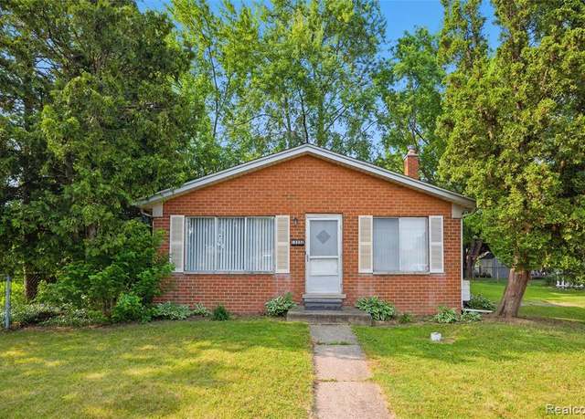Property at 13332 Masonic Blvd, Warren, MI 48088 6928, 3 beds, 1.5 baths