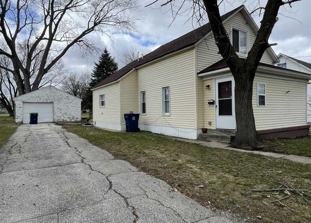 Property at 3255 Elm St, Saginaw, MI 48604, 3 beds, 2 baths