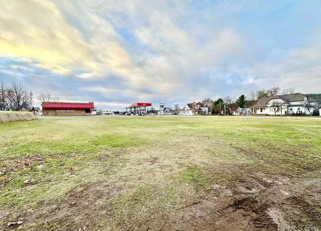 Property at 626 Brown St, Norway, MI 49870