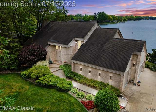 Property at 3937 E COMMERCE Rd, Commerce, MI 48382 1309, 3 beds, 3.5 baths