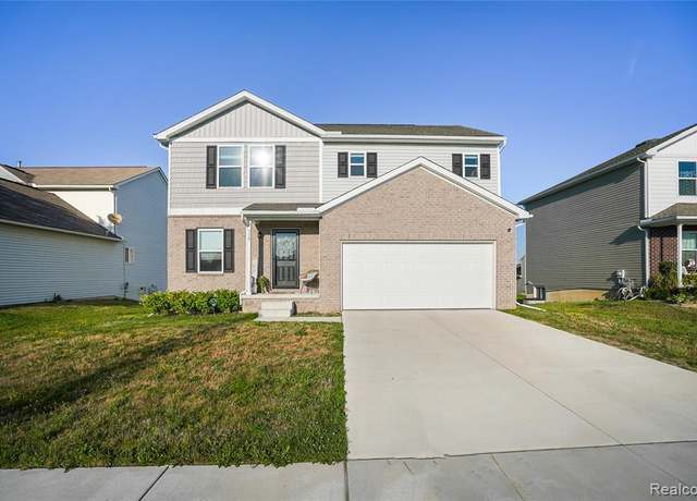 Property at 310 Alhambra St, Pontiac, MI 48341 1090, 4 beds, 3 baths