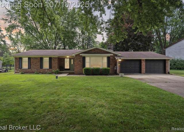 Property at 1416 Woodnoll Dr, Flint, MI 48507 4718, 3 beds, 1.5 baths